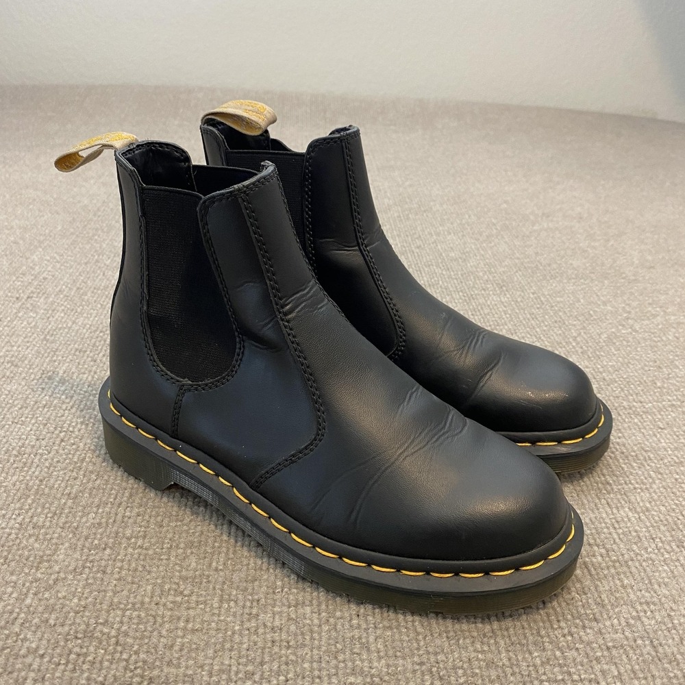 Dr. Martens 2976 Vegan Chelsea Boots Womens 7 Men 6 Black Synthetic Ankle Casual